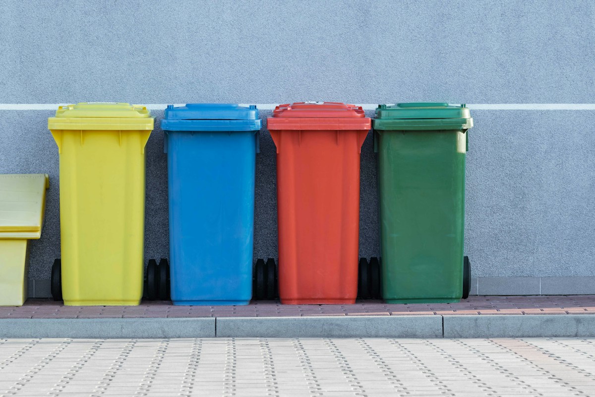 Artikel: Plastic vuilniszakken vervangen: composteerbaar, hergebruik en afvalvermindering